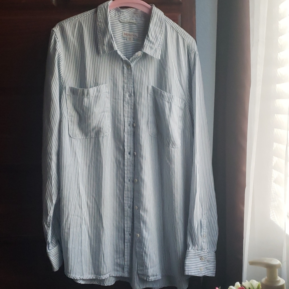 Merona button down shirt